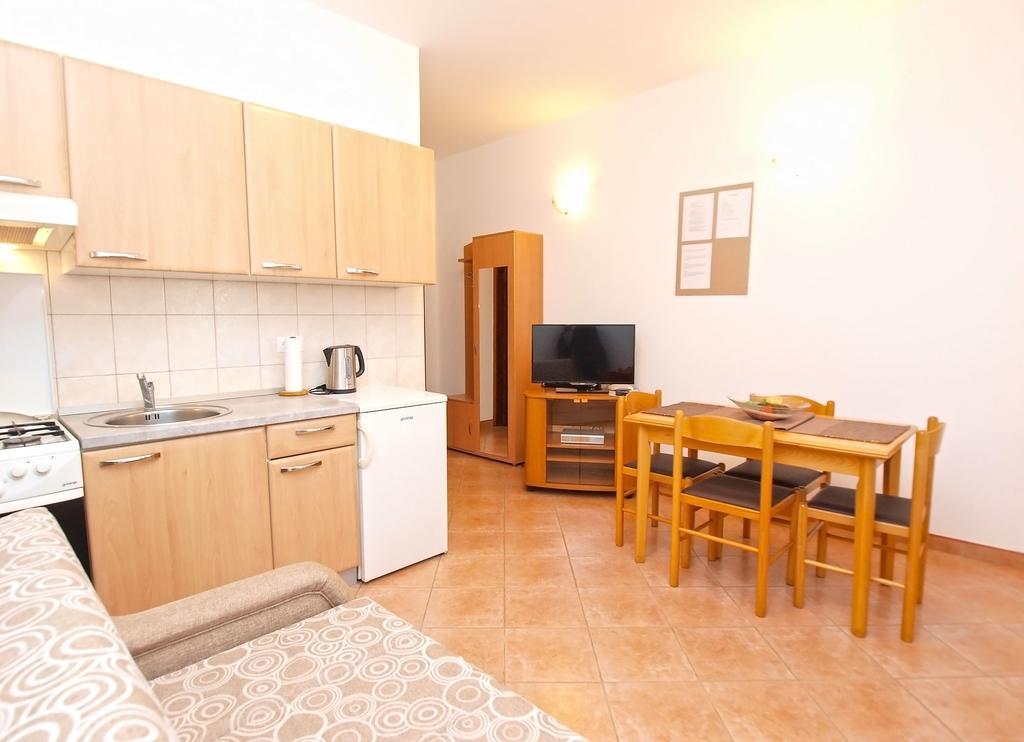 Apartment Claudio 1136 Galižana Dış mekan fotoğraf